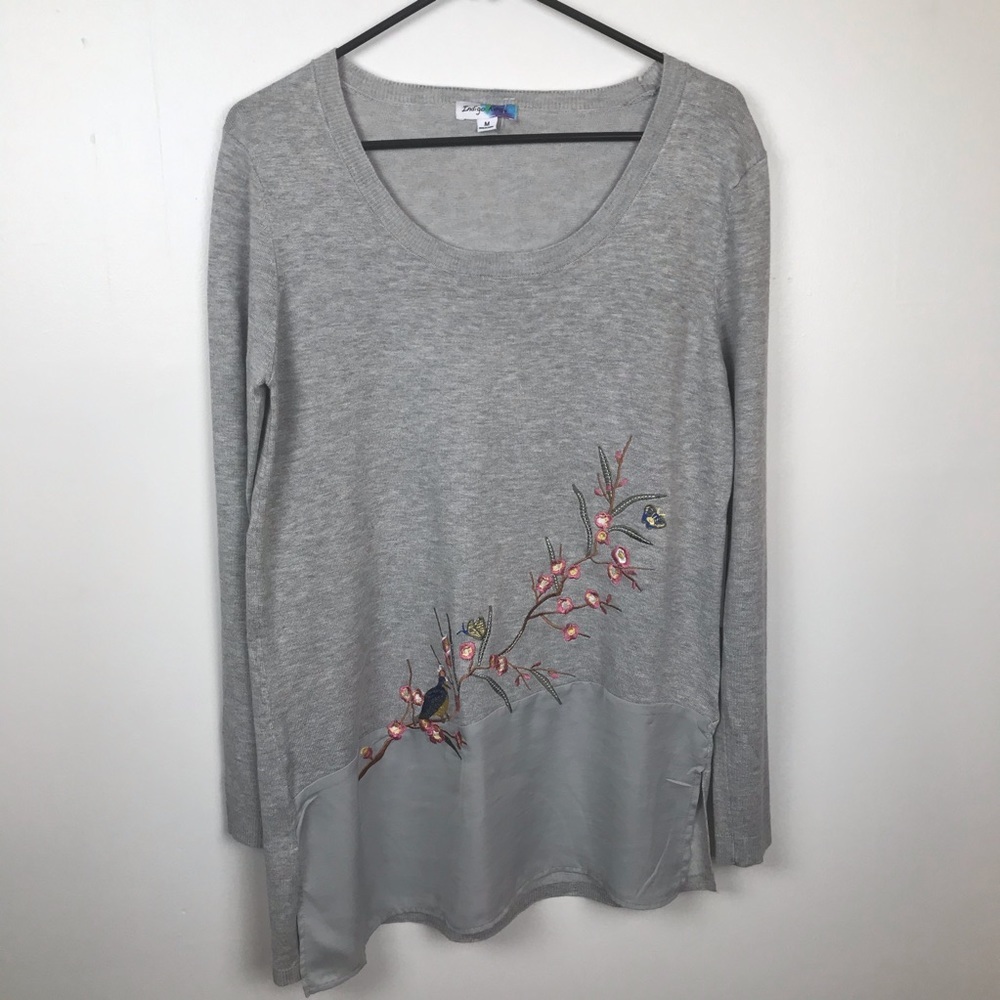 NWT Indigo Rose‎ Women Size Medium Boho Embroidered Bird Floral Side Slit Blouse